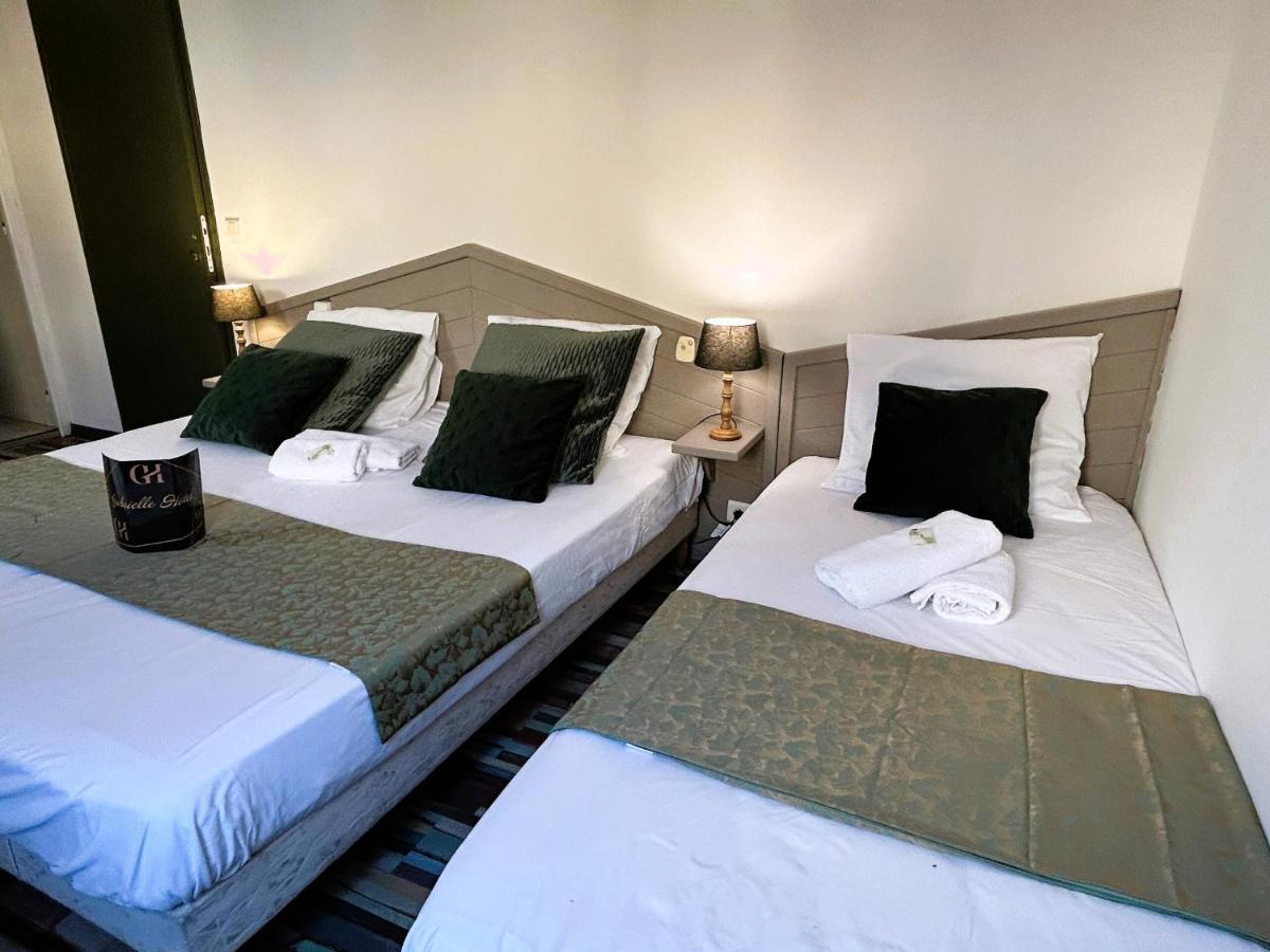 Gabrielle Hotel Aiguines Room photo