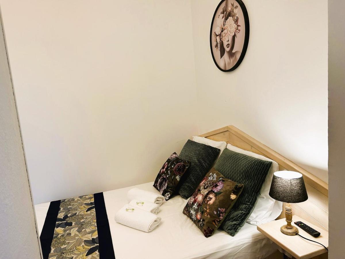 Gabrielle Hotel Aiguines Room photo